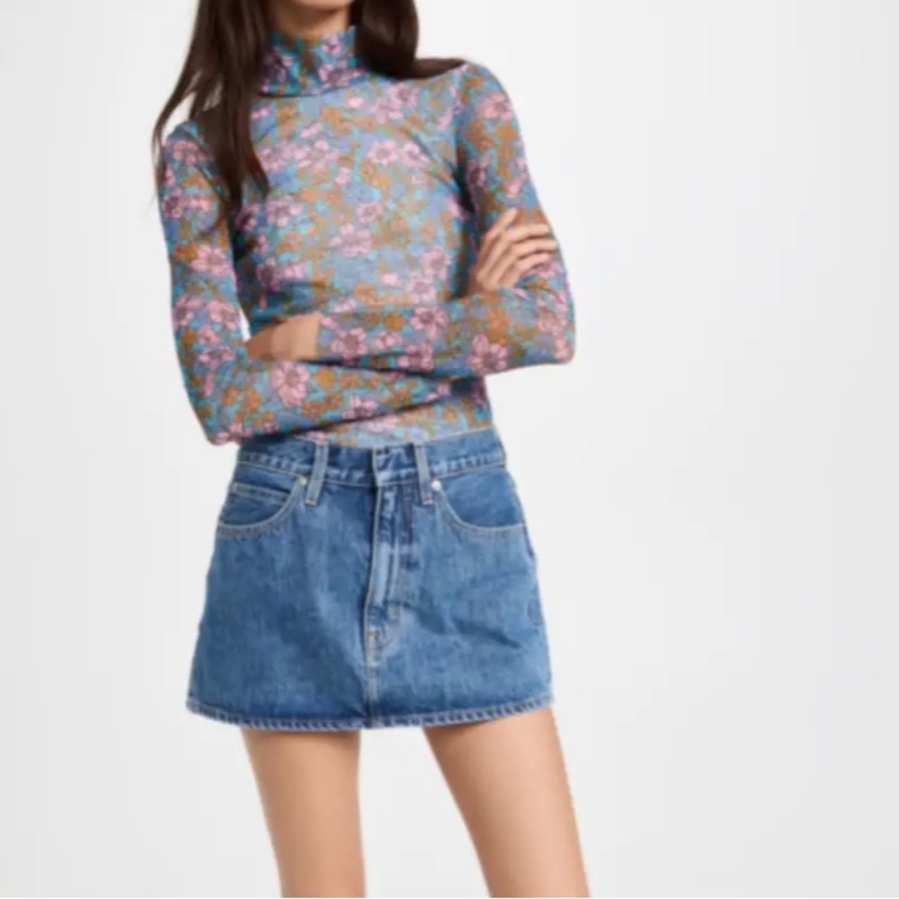 BAUM UND PFERDGARTEN | Jodi Turtleneck Blue Flowerscape Size XS